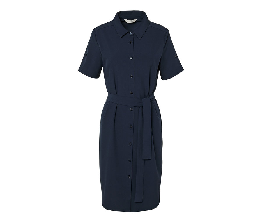 Robe technique bleu marine à manches courtes avec ceinture.