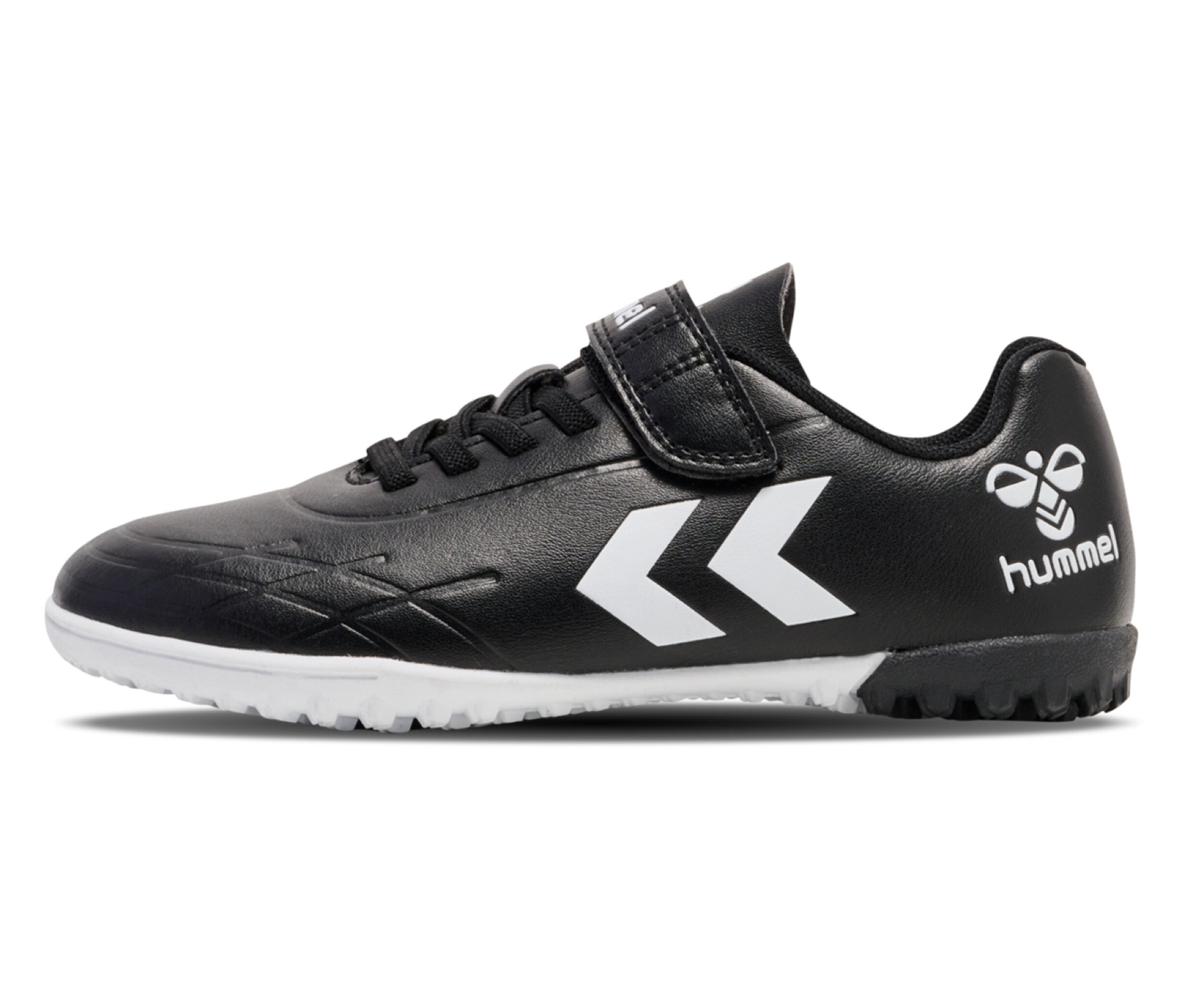Chaussure de football noire hummel® Top Star Turf JR avec logo blanc et fermeture velcro.