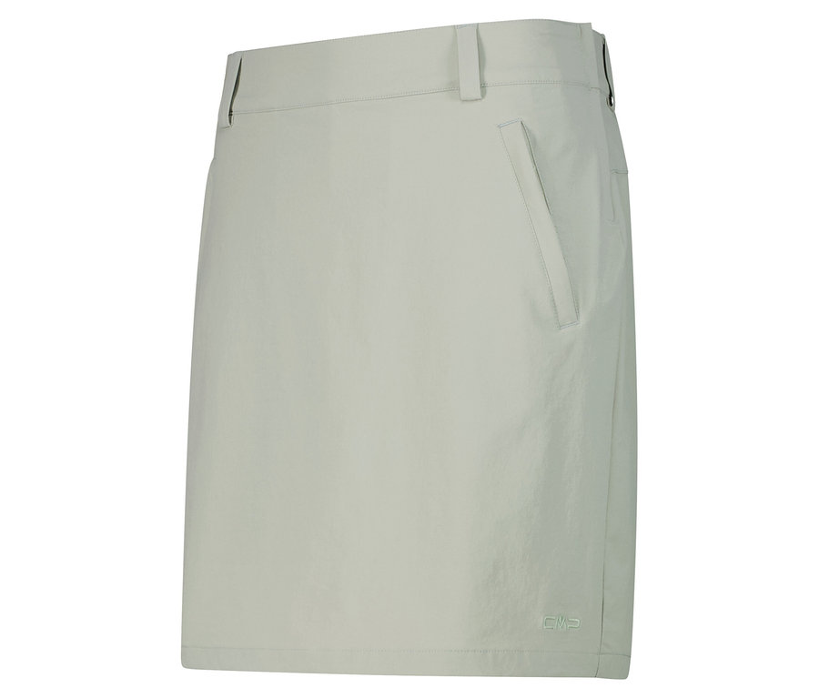 Une jupe vert clair avec une poche sur fond blanc.