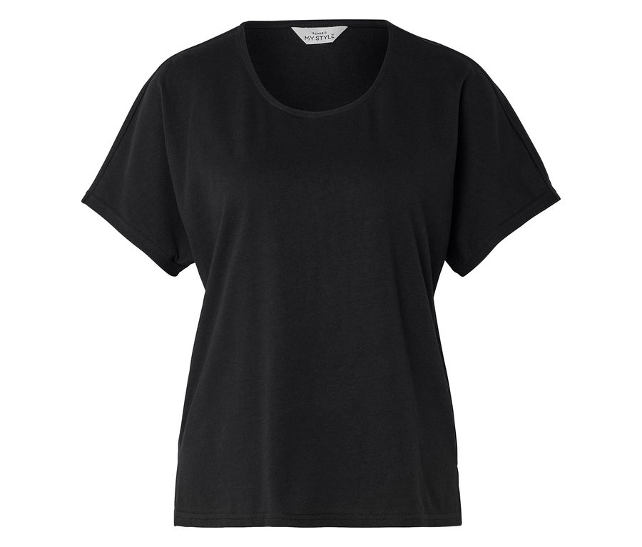T-shirt noir à manches courtes et col rond.