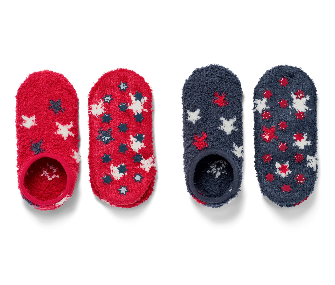 Deux paires de chaussettes d'intérieur antidérapantes pour enfants avec des étoiles, une paire rouge, une paire bleue.