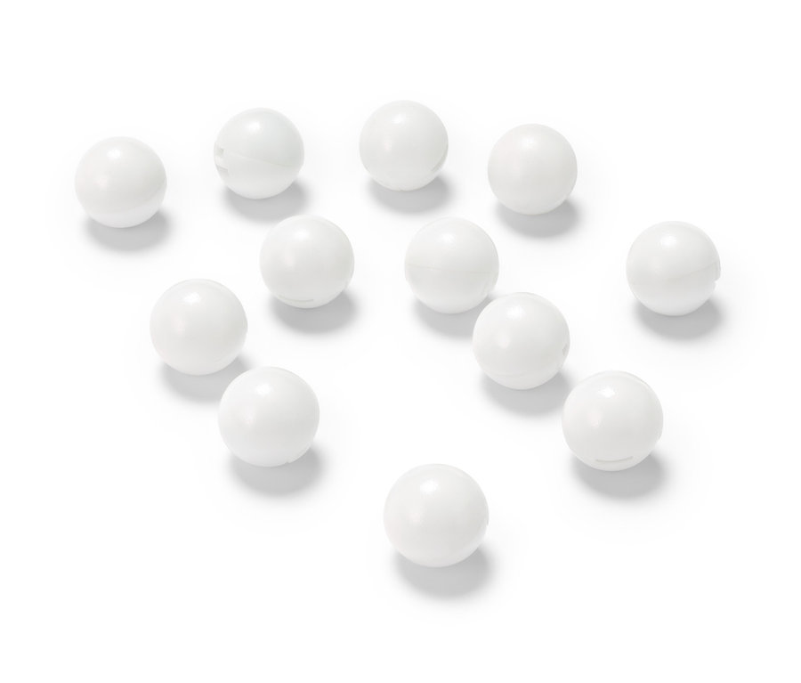 Douze petites boules à LED blanches sur fond blanc.