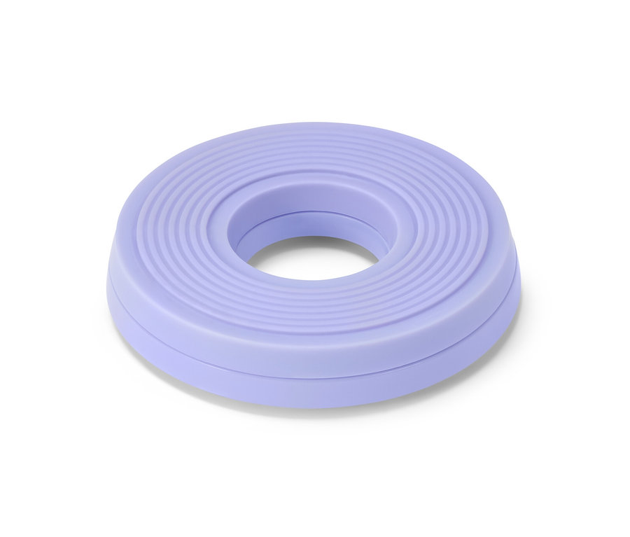 Plaque tournante pour gâteaux violette.