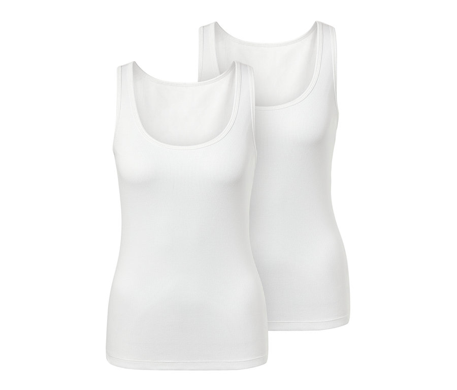 Deux caracos blancs en tissu côtelé.