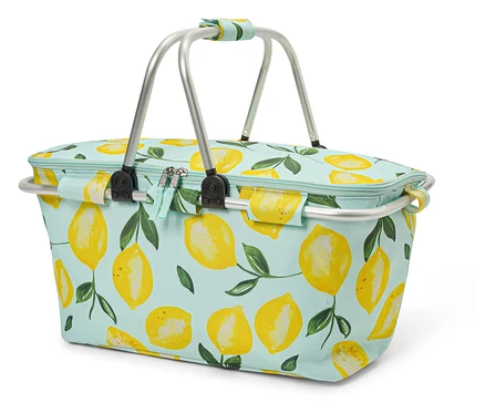 Un sac de pique-nique isotherme zippé avec un motif de citrons se trouve sur un fond blanc.