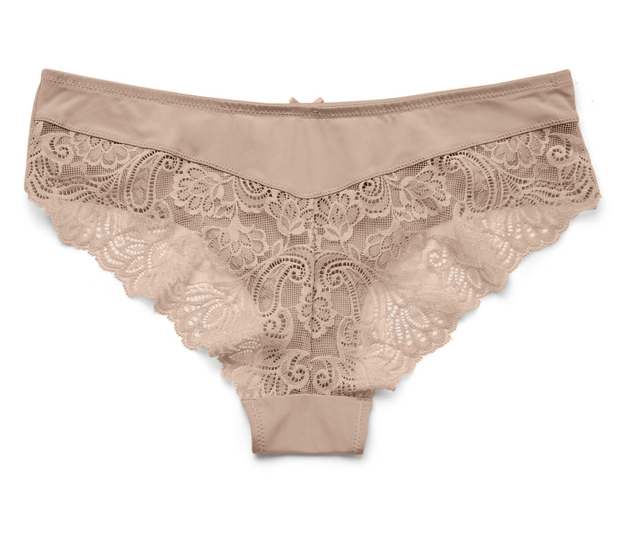Culotte beige avec dentelle.