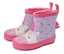 Une paire de bottes de pluie violettes pour enfants avec un motif de licorne et une semelle rose se tiennent côte à côte.