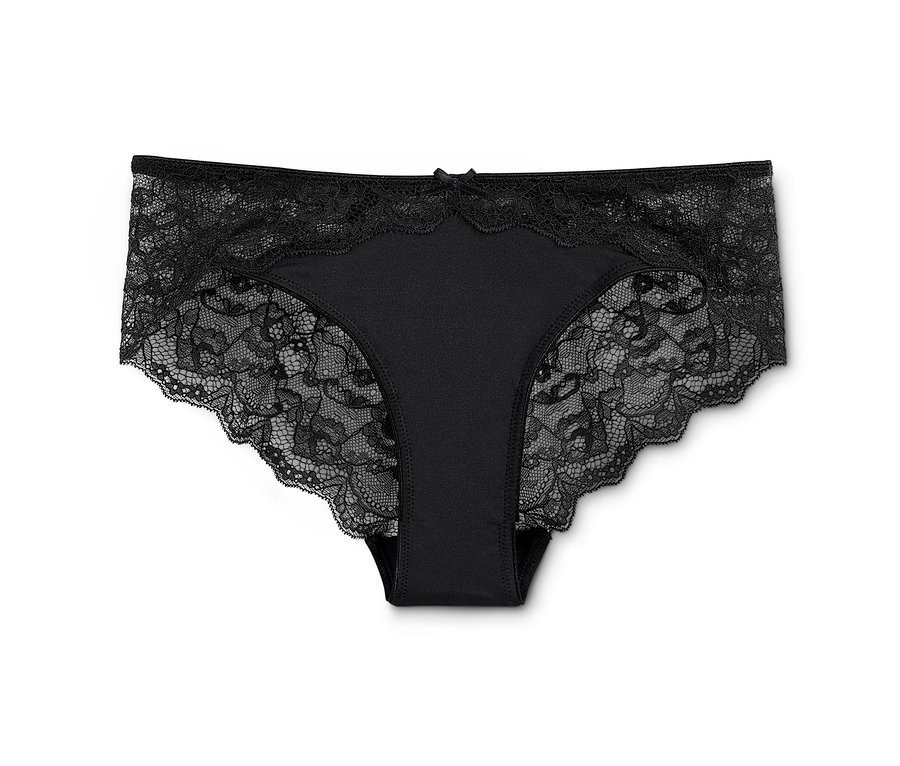Un unique slip brésilien noir, faisant partie d'un ensemble de 2, est posé sur un fond blanc.