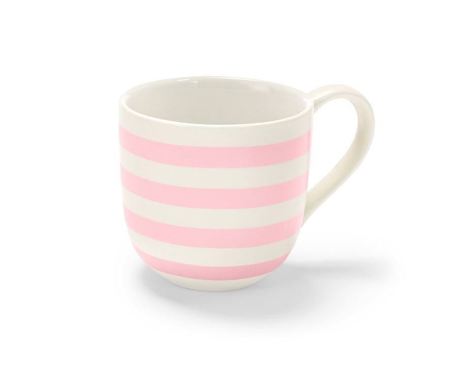 Une tasse à rayures roses.