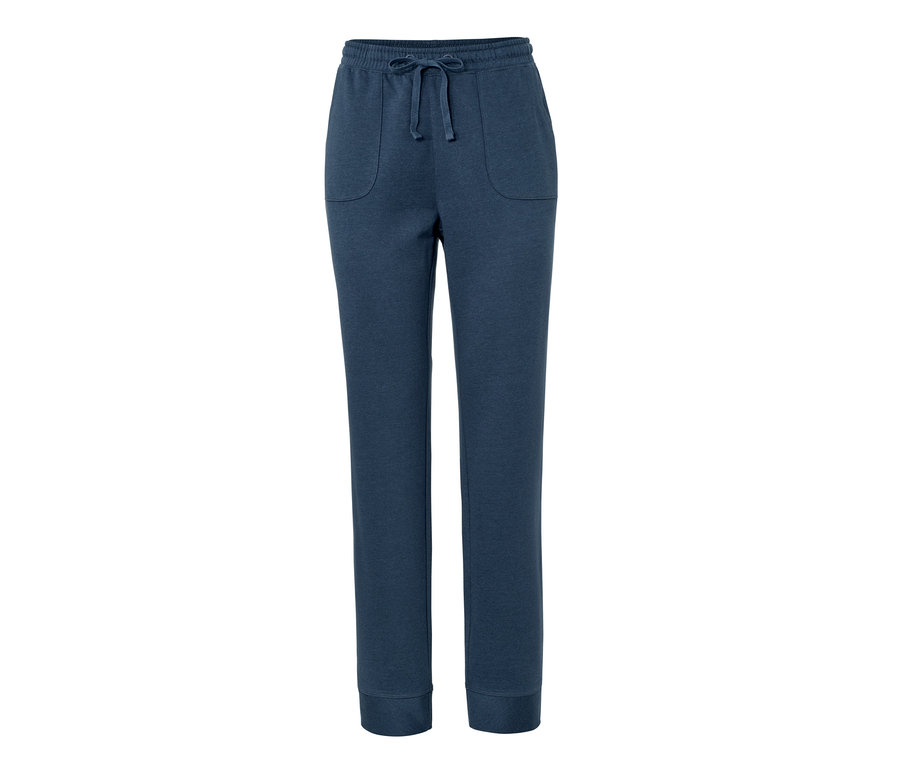 Pantalon d’intérieur bleu marine.