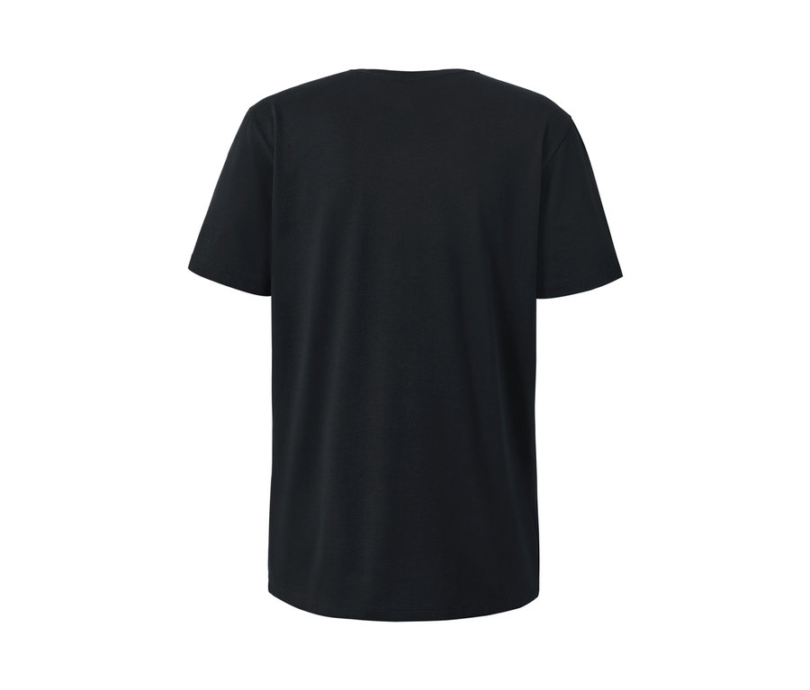 Gros plan sur un t-shirt noir, lot de 2.