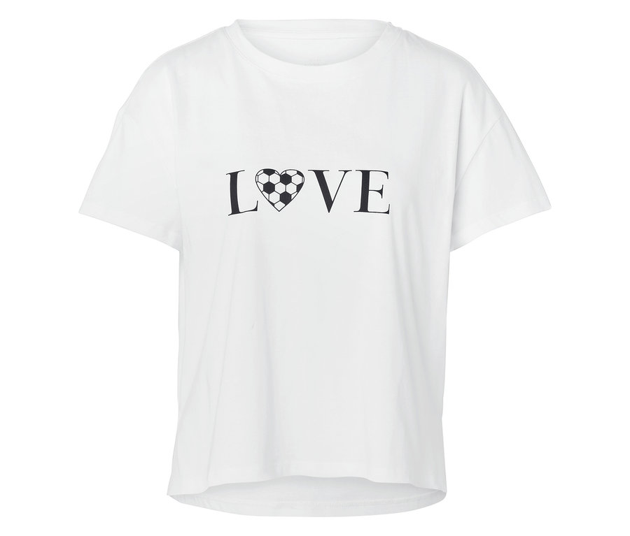 T-shirt blanc avec l'inscription LOVE, où le O est remplacé par un ballon de football.