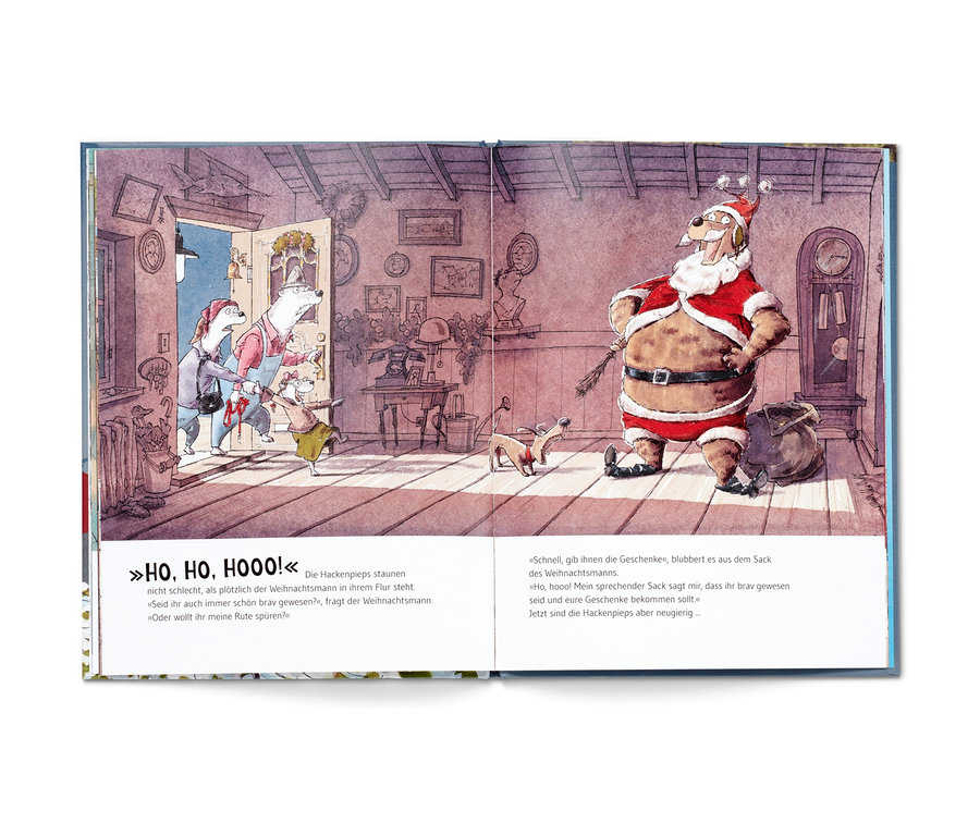 Une illustration du livre « Dr. Brumms total verrückte Weihnachten » montre un ours anthropomorphe déguisé en Père Noël se tenant dans une pièce et menaçant deux petits chiens avec une badine. À l'arrière-plan, trois autres chiens entrent par la porte.