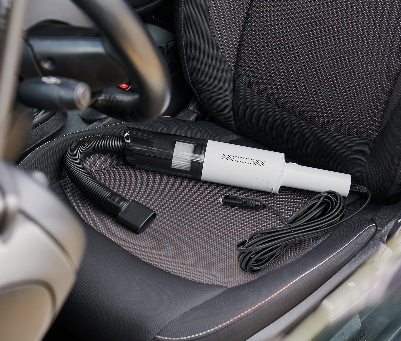 Aspirateur de voiture
