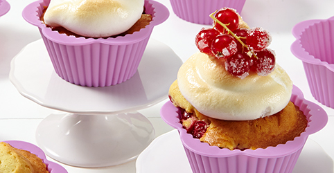 Muffins aux groseilles et chapeau meringué