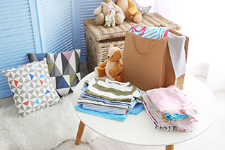 Le coton sans substances nocives est la matière idéale pour les habits pour enfant.
